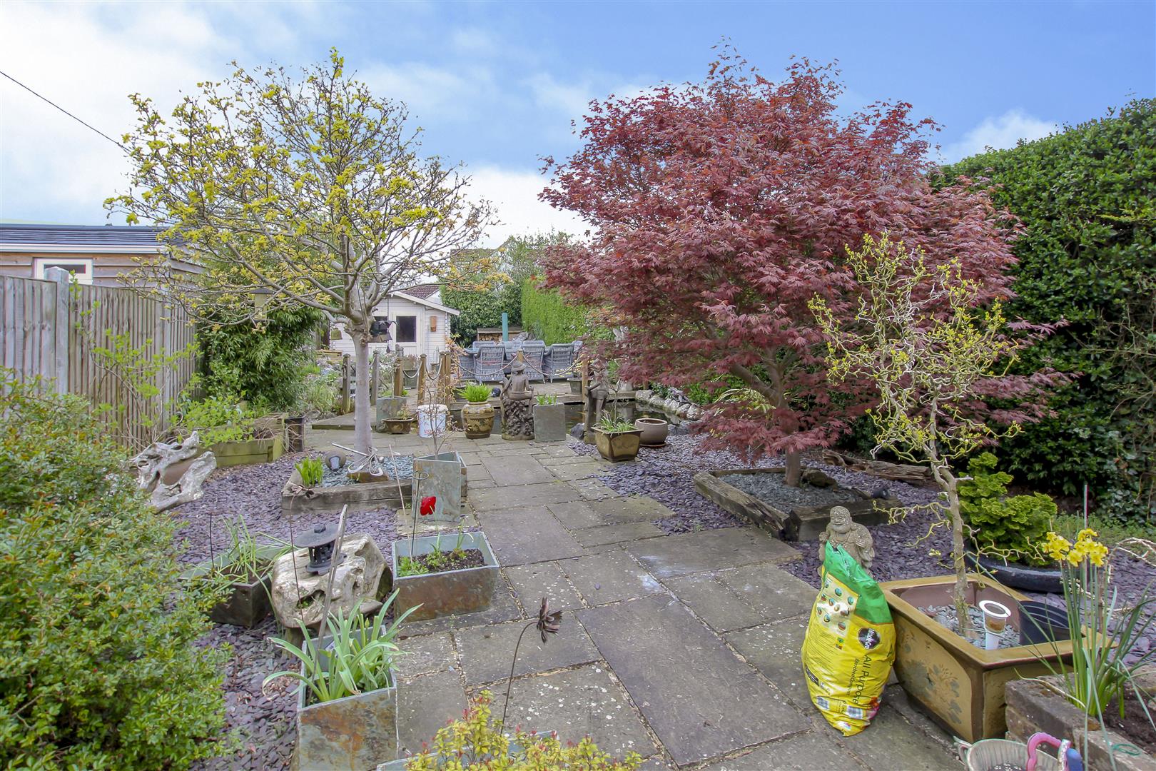 Hook End Road, Hook End Keith Ashton